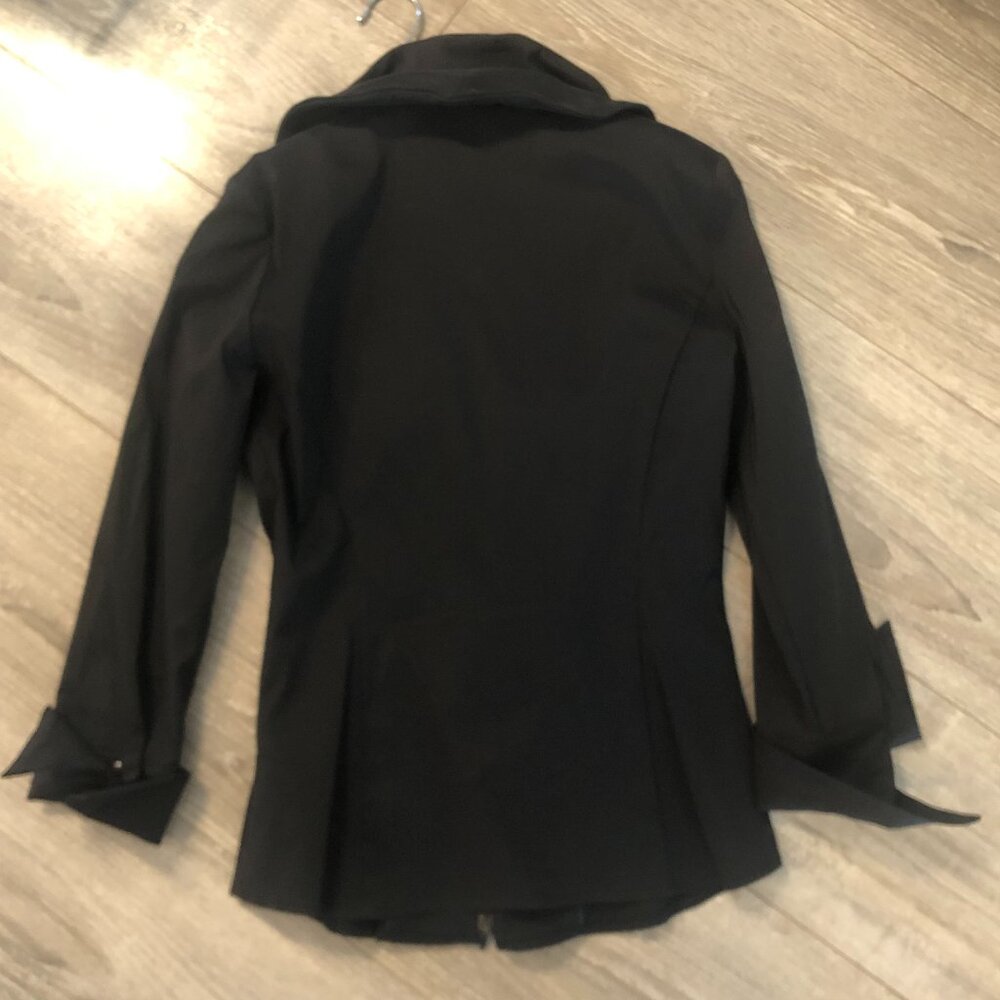 Joseph Ribkoff Black Ruffle Zip Jacket Size 6 US - Picture 7 of 9